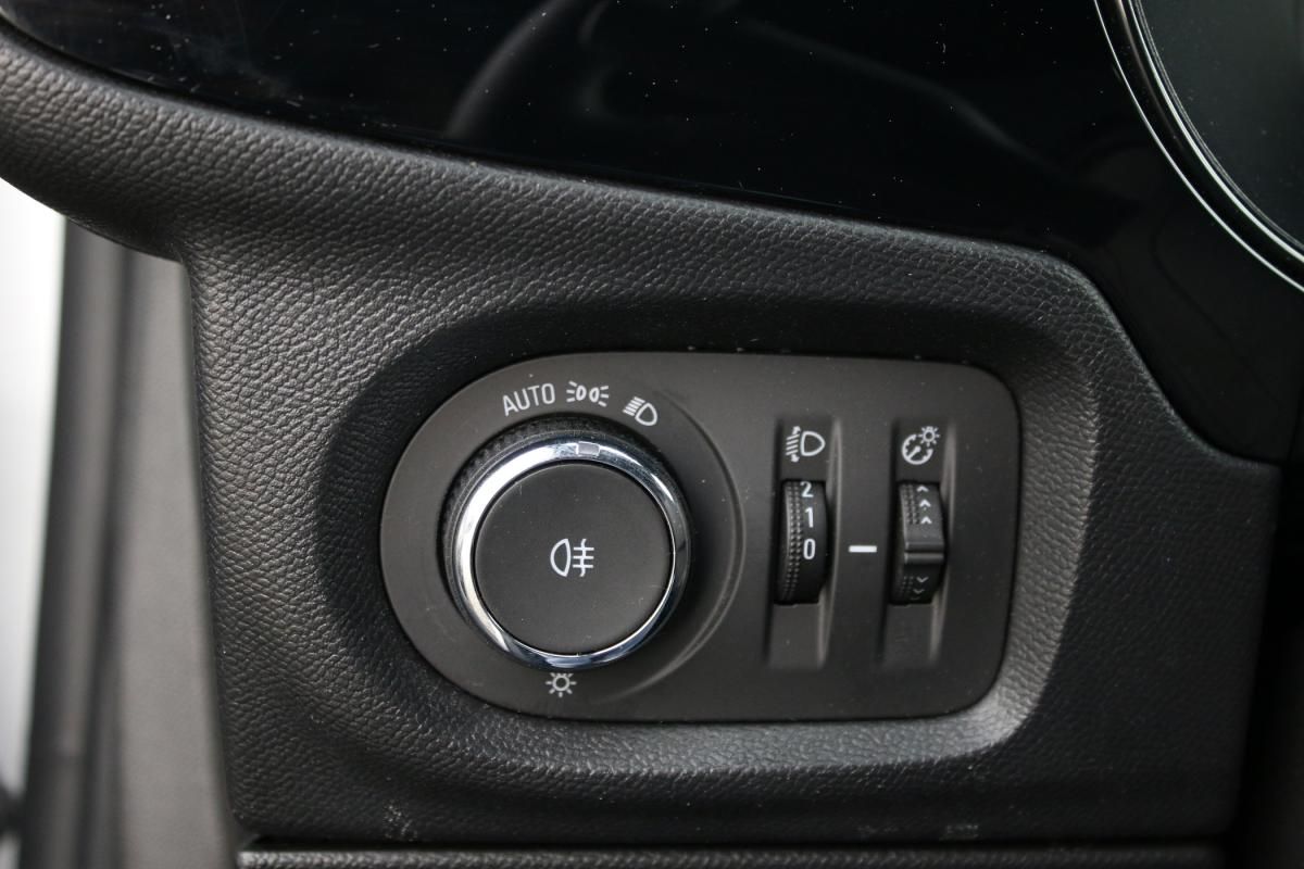 opel-corsa-2024-gasolina-1199cc