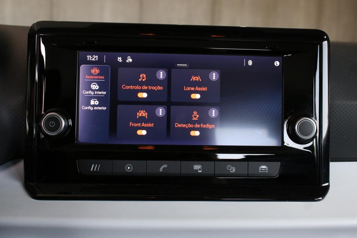 seat-arona-2023-gasolina-999cc
