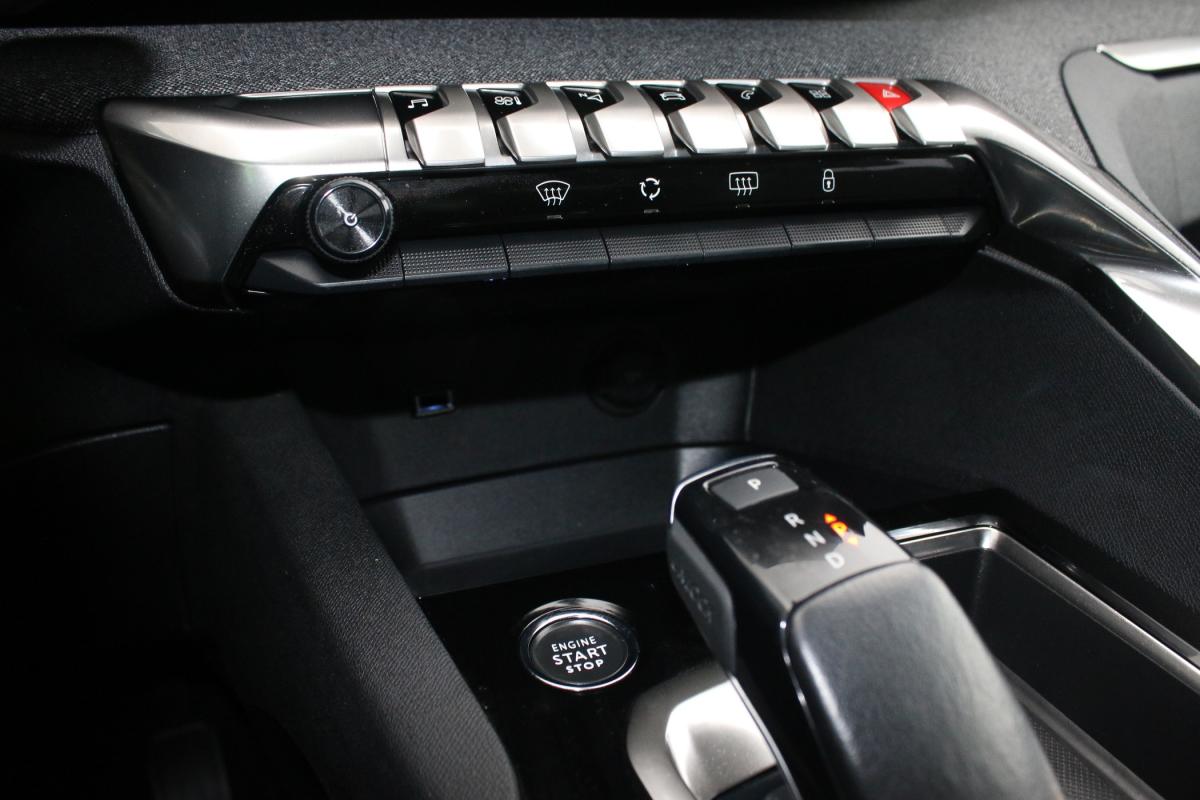 peugeot-3008-2022-gasolina-1199cc