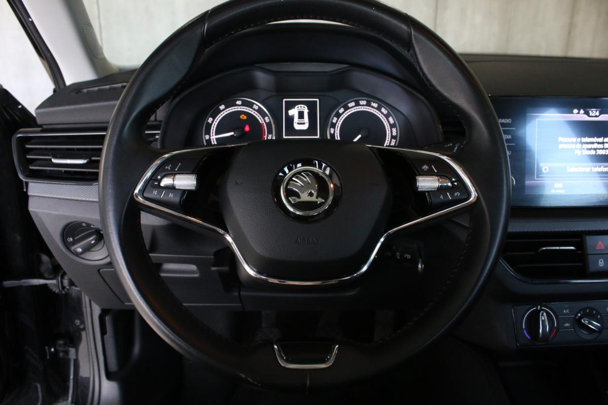 skoda-kamiq-2023-gasolina-999cc