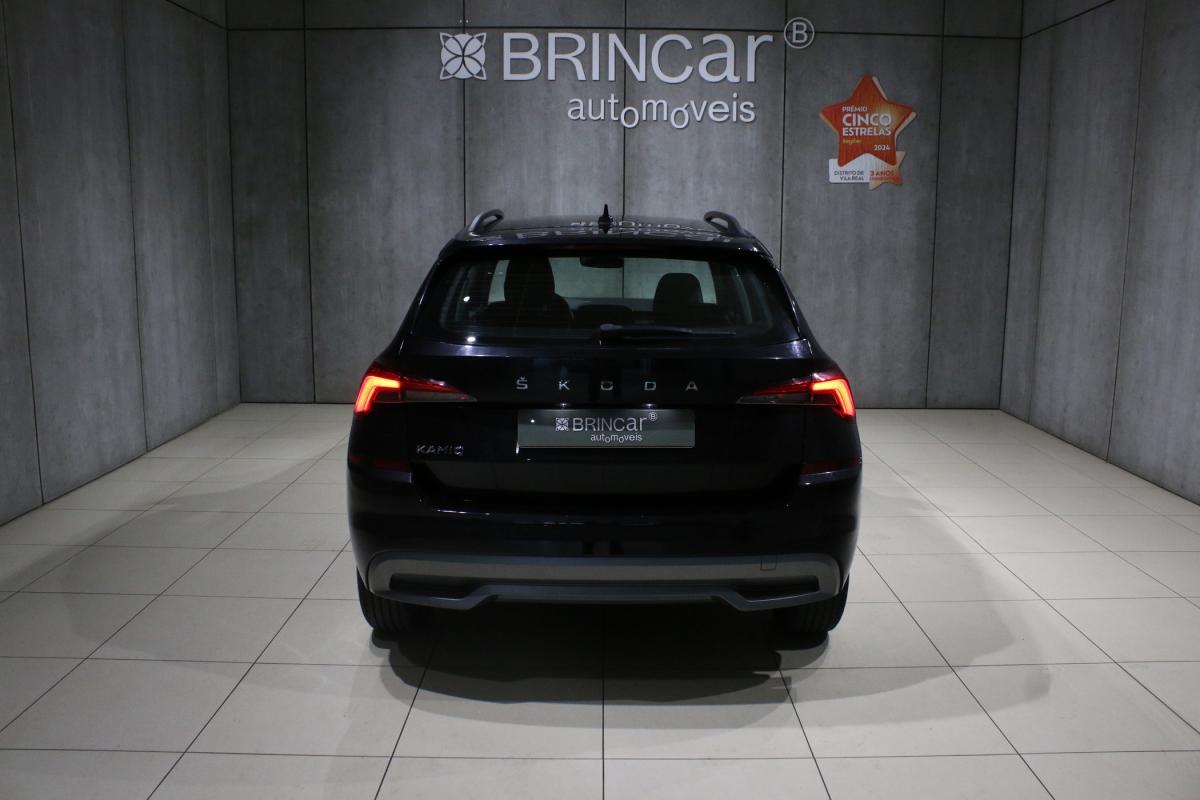 skoda-kamiq-2023-gasolina-999cc
