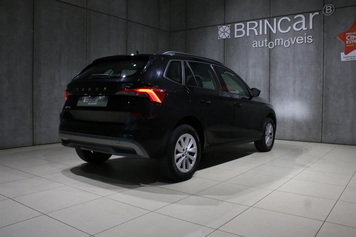 skoda-kamiq-2023-gasolina-999cc