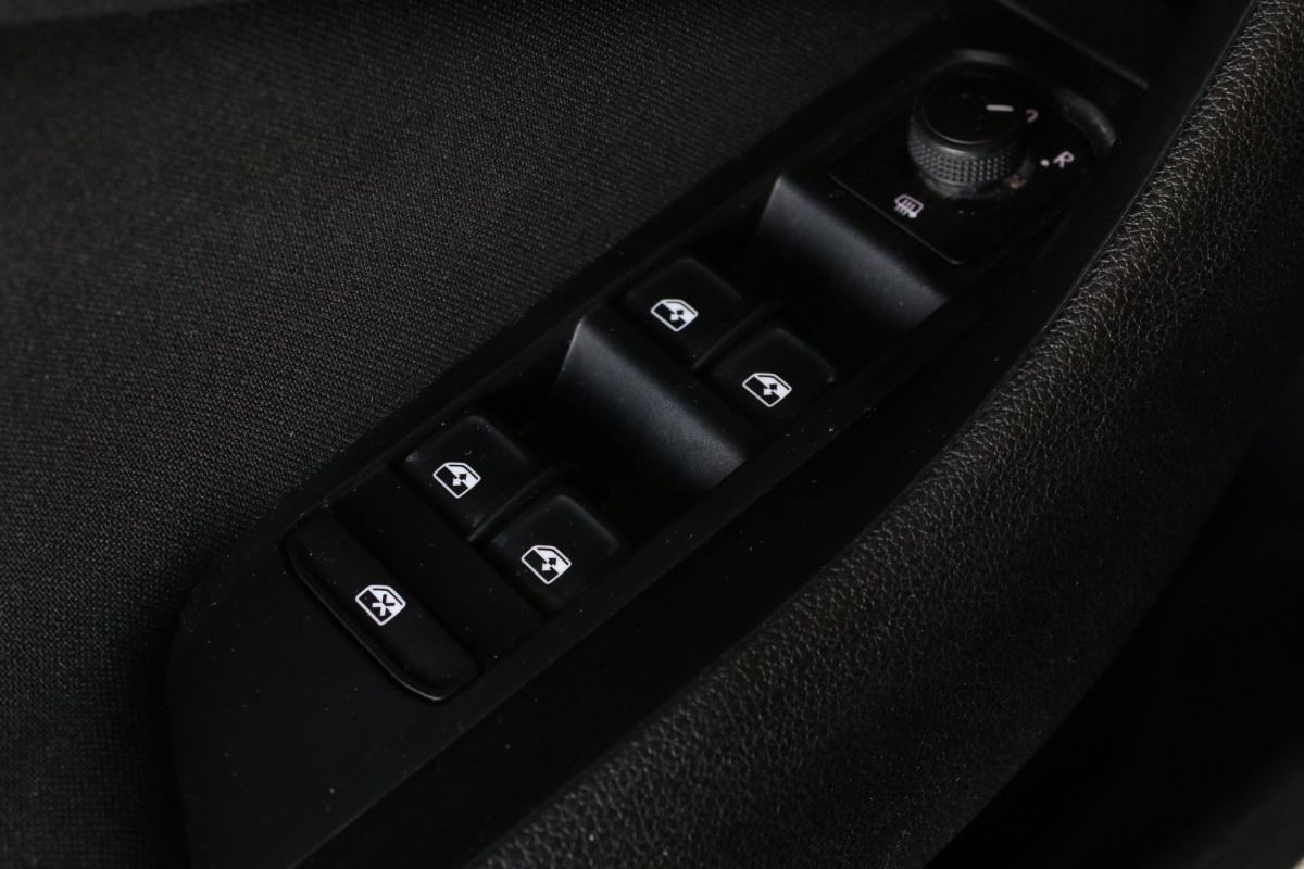 skoda-kamiq-2023-gasolina-999cc