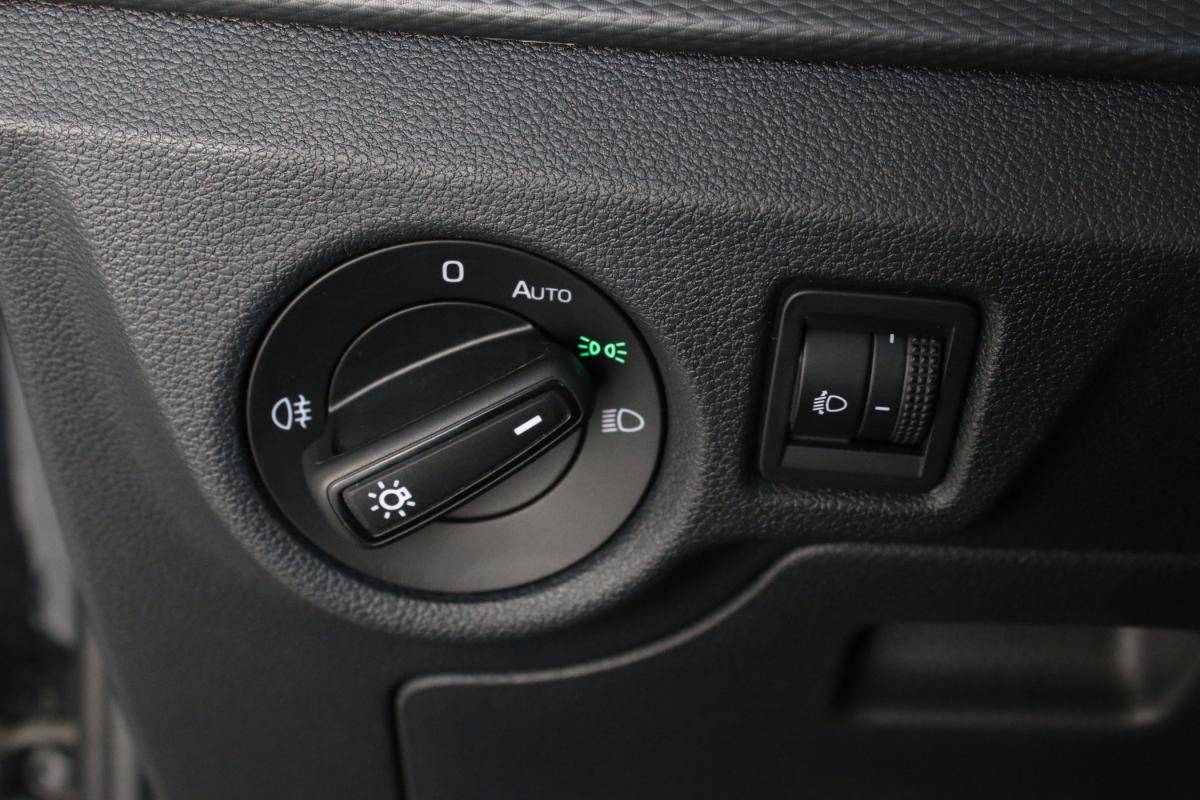 skoda-kamiq-2023-gasolina-999cc