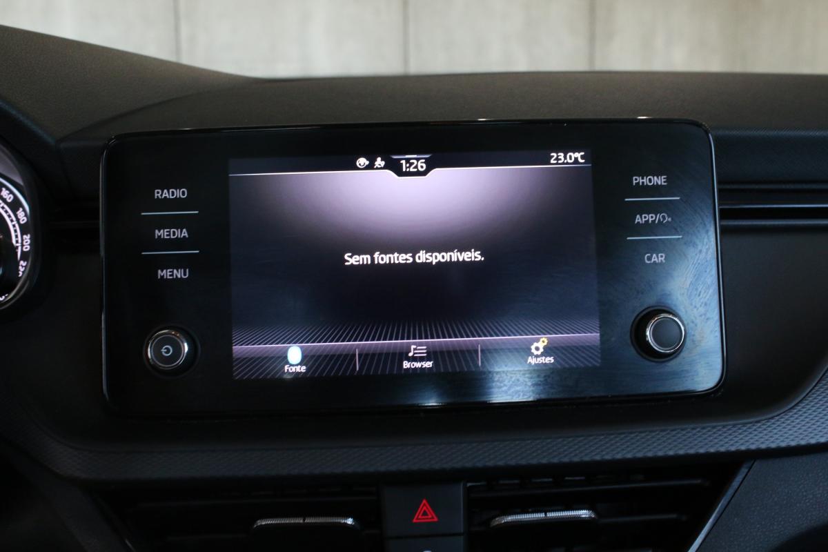 skoda-kamiq-2023-gasolina-999cc