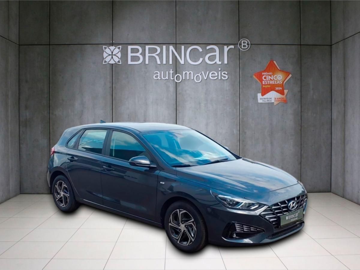 hyundai-i30-2023-gasolina-998cc