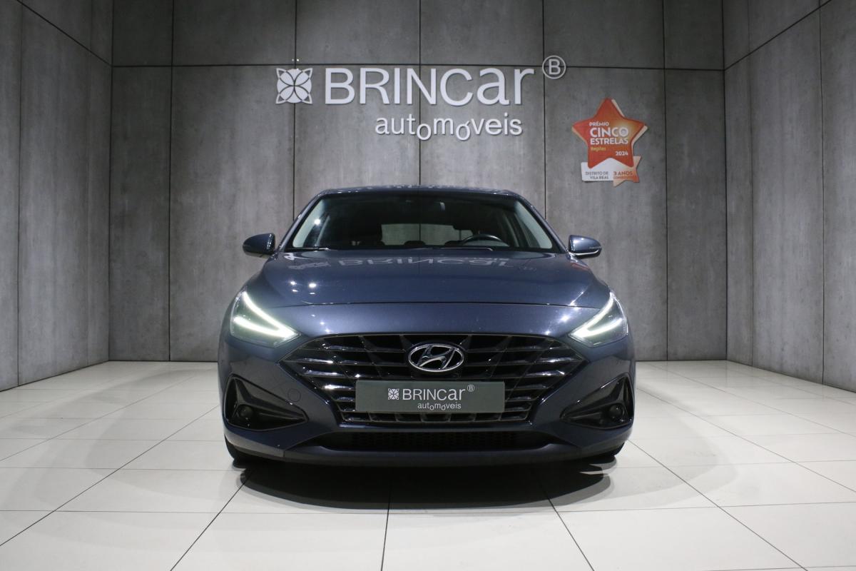 hyundai-i30-2023-gasolina-998cc