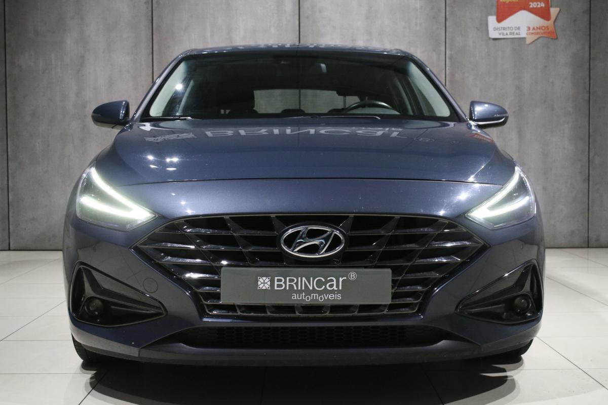 hyundai-i30-2023-gasolina-998cc