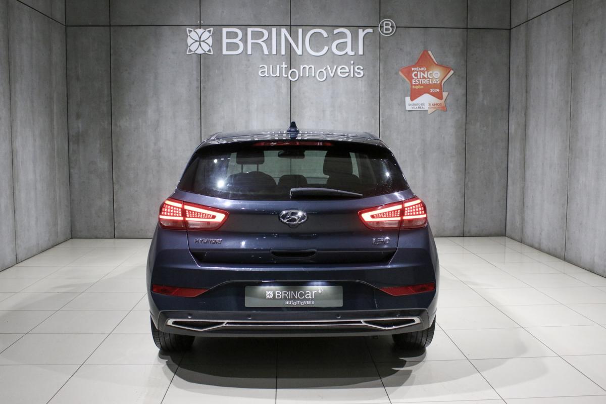 hyundai-i30-2023-gasolina-998cc