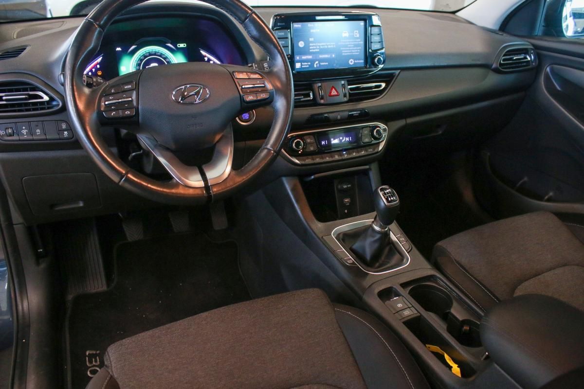 hyundai-i30-2023-gasolina-998cc