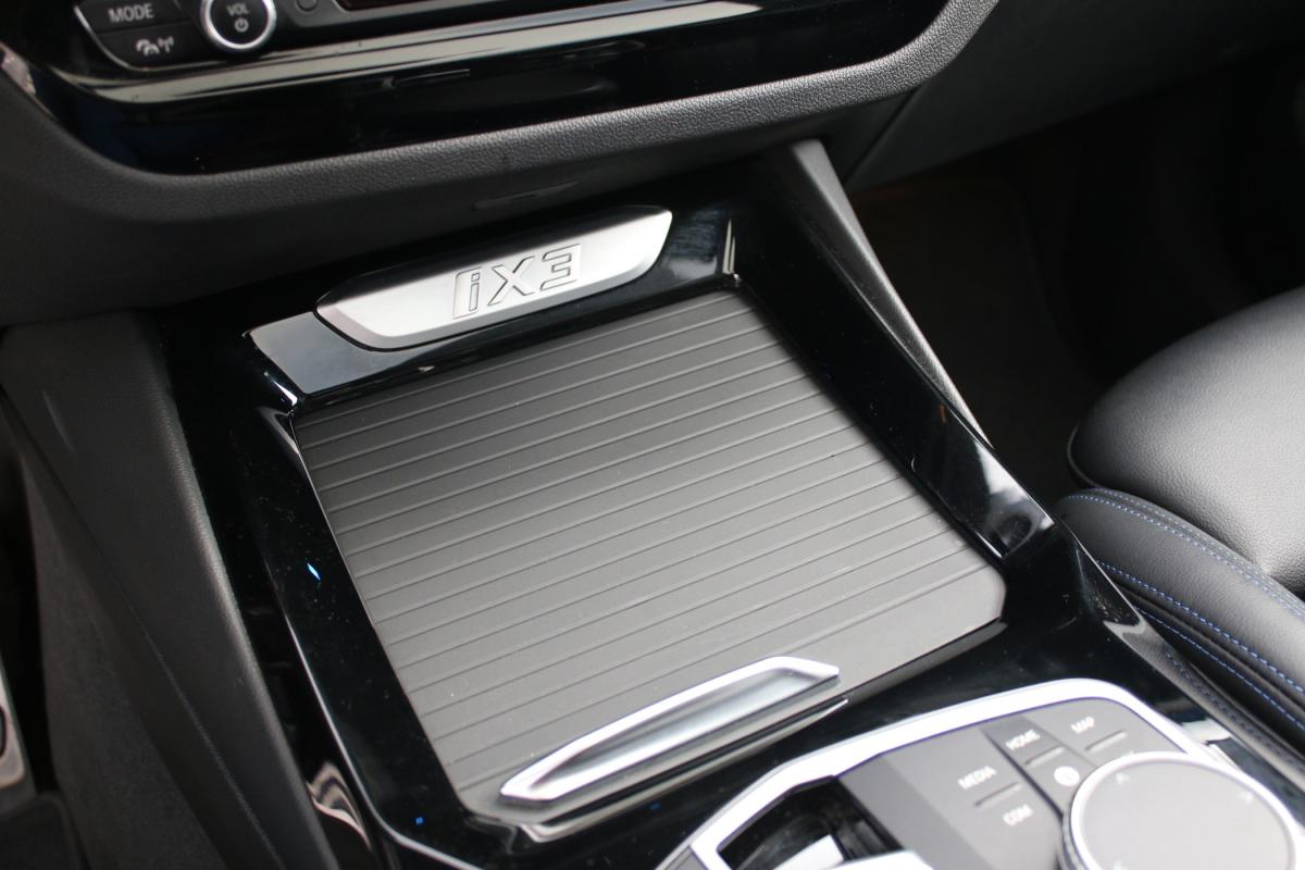 bmw-ix3-2023-eletrico-500cc