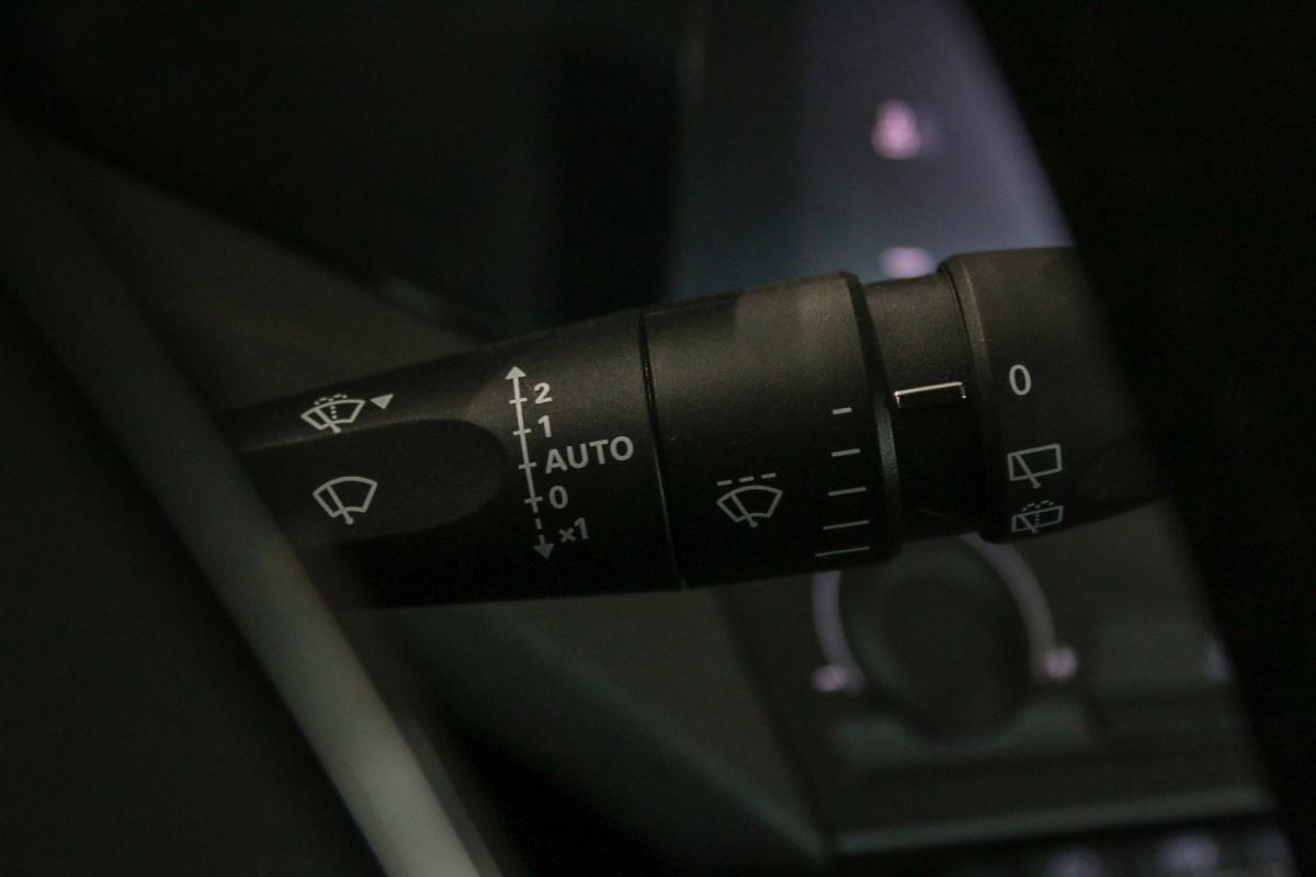 peugeot-308-sw-2022-hibrido-a-gasolina-1598cc