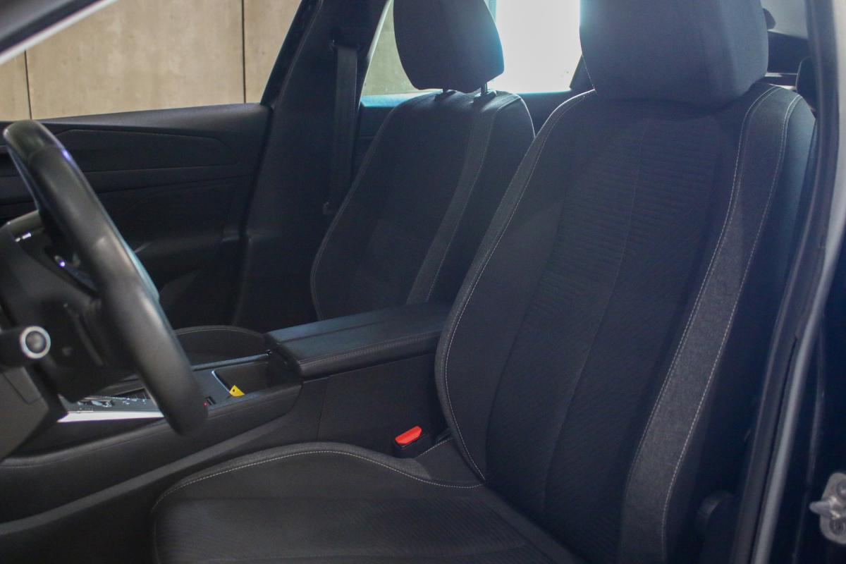 peugeot-308-sw-2022-hibrido-a-gasolina-1598cc