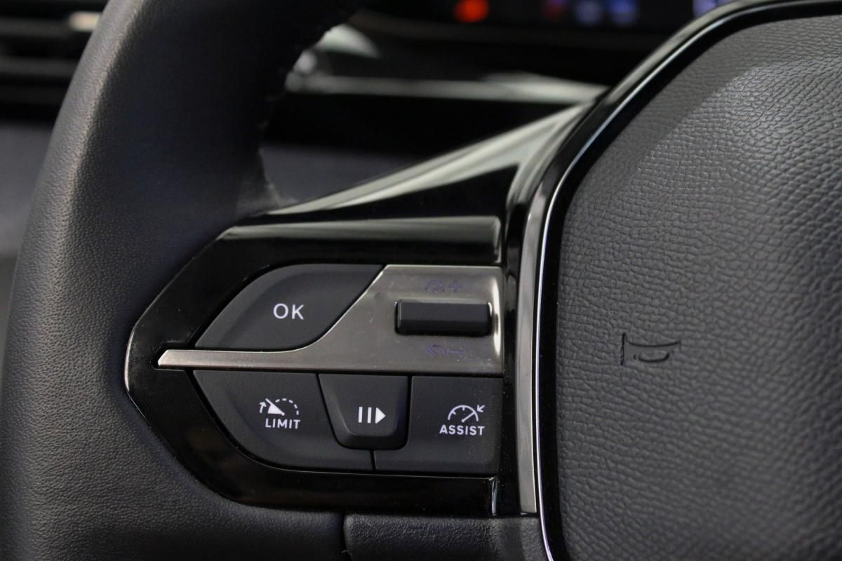 peugeot-308-2023-gasolina-1199cc