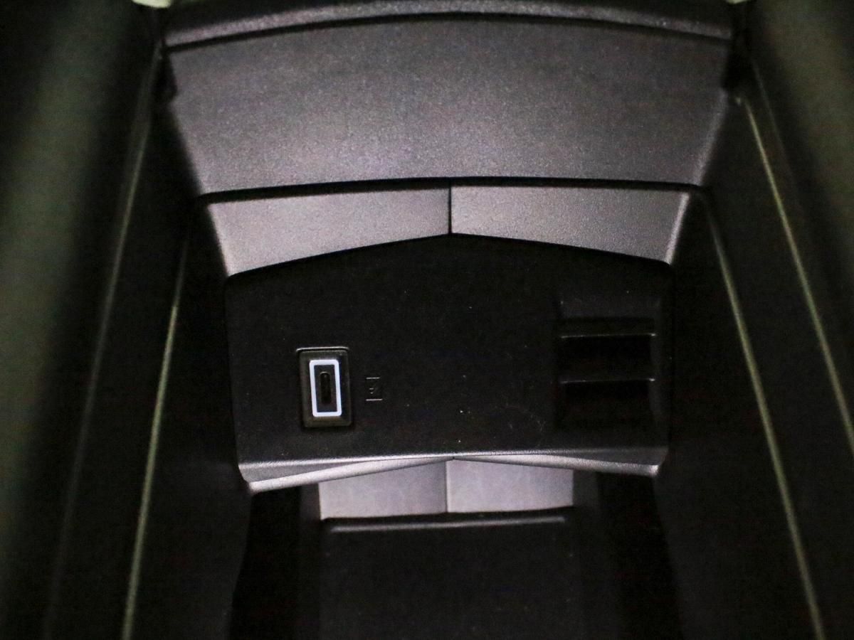 peugeot-308-2023-gasolina-1199cc