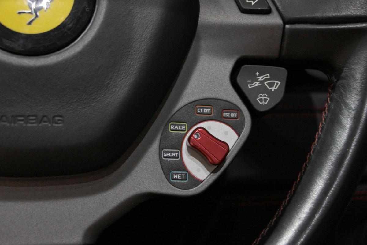 ferrari-488-gtb-2016-gasolina-3902cc