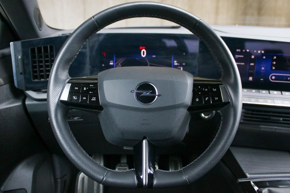opel-astra-2023-gasolina-1199cc