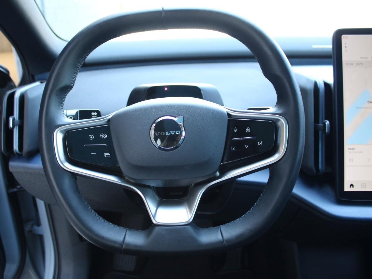 volvo-ex30-2024-eletrico-500cc