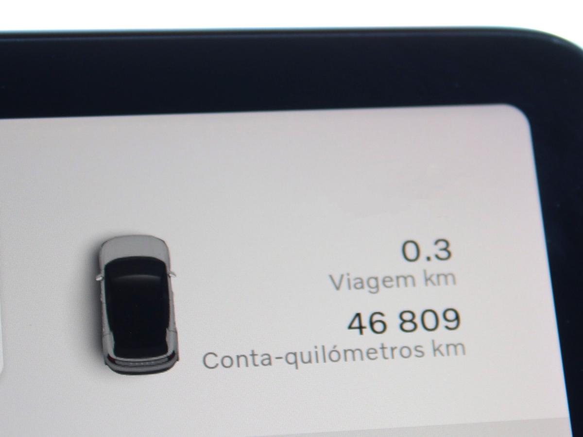 volvo-ex30-2024-eletrico-500cc