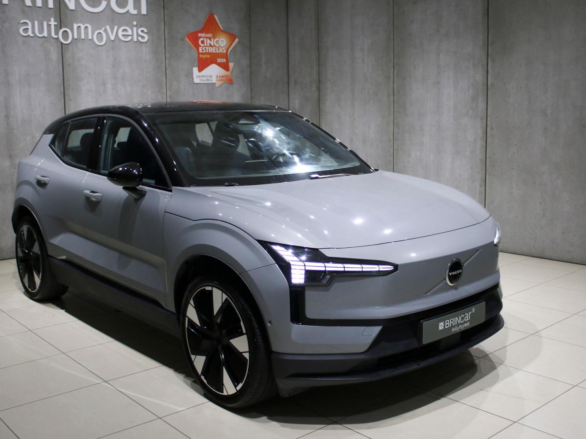 volvo-ex30-2024-eletrico-500cc