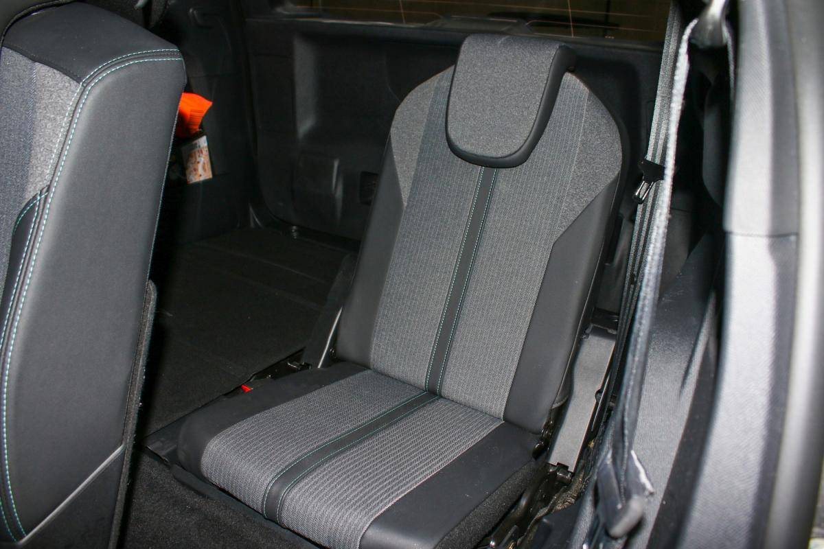 peugeot-5008-2023-gasolina-1199cc