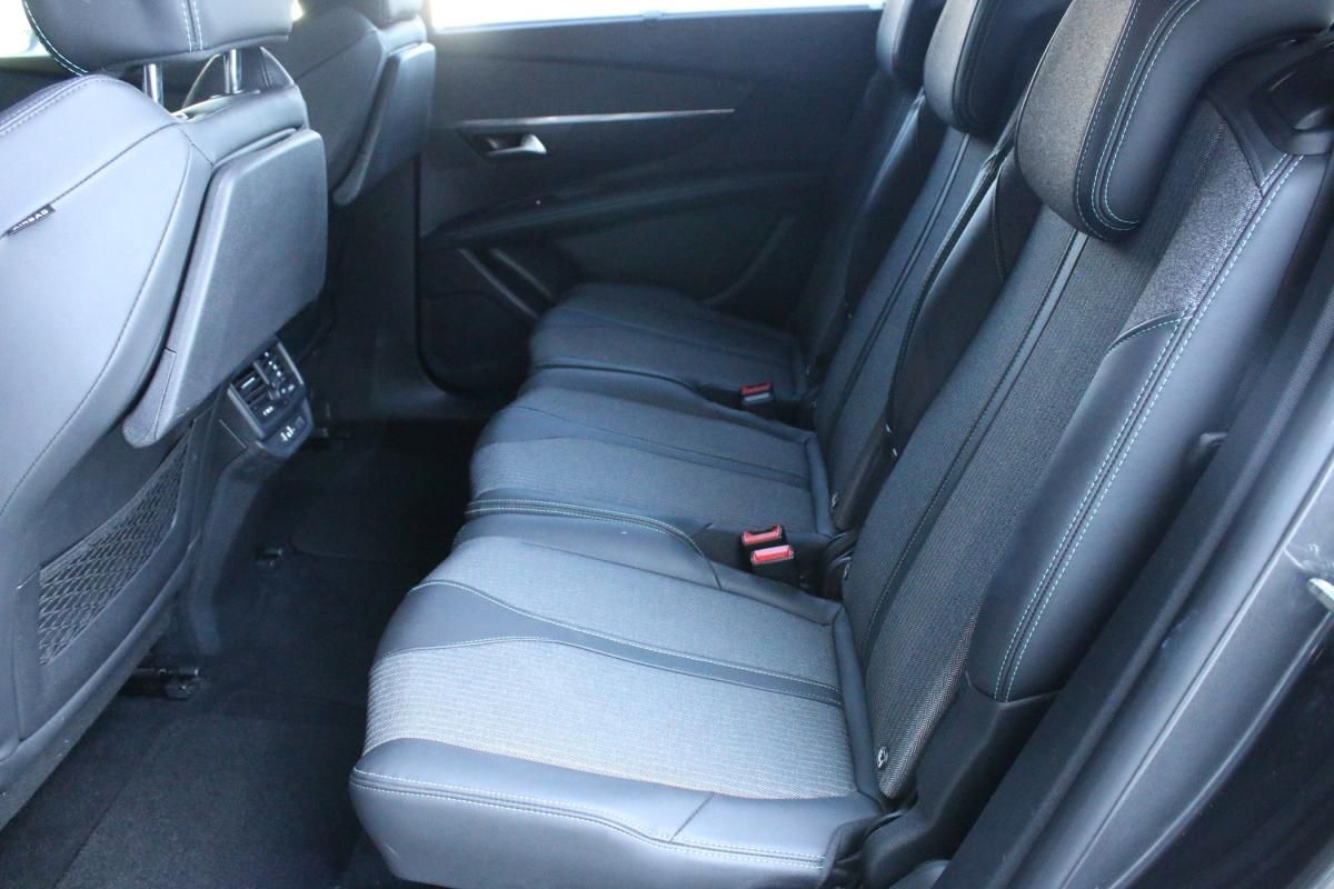 peugeot-5008-2023-gasolina-1199cc