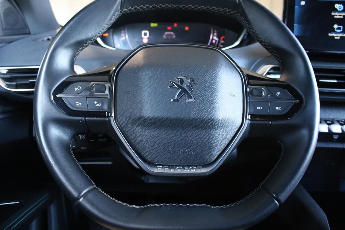 peugeot-5008-2023-gasolina-1199cc