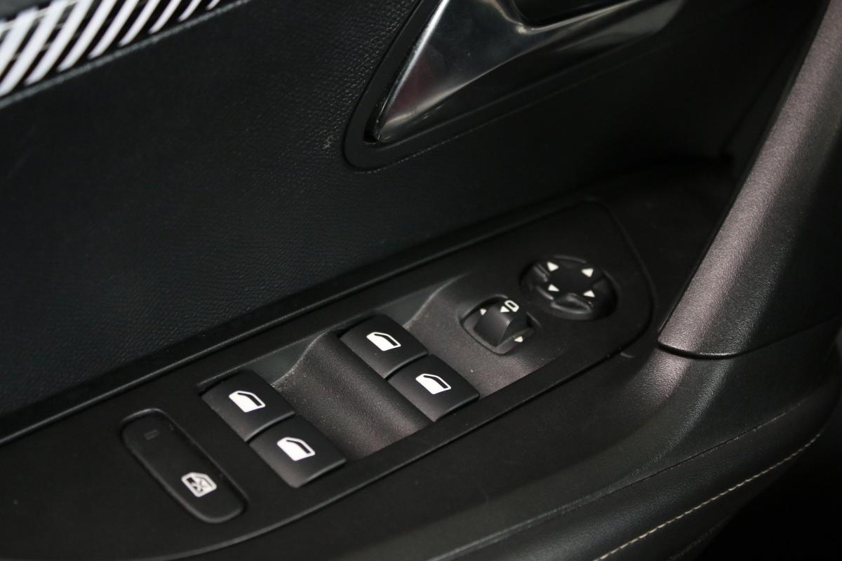 peugeot-2008-2024-gasolina-1199cc