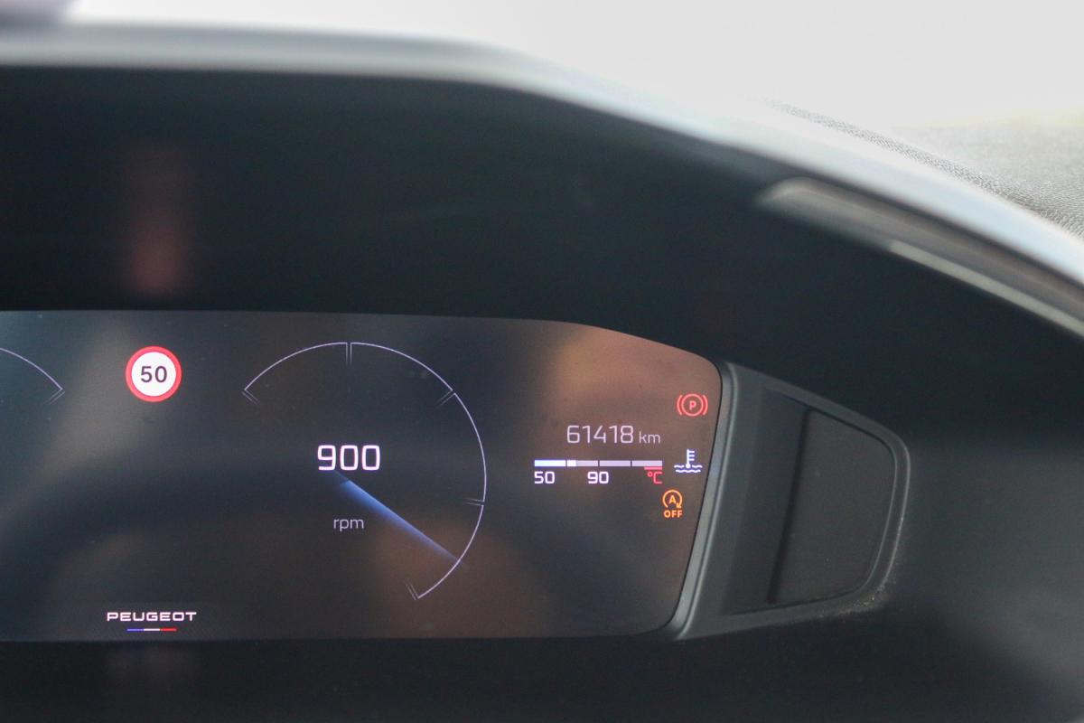 peugeot-2008-2024-gasolina-1199cc