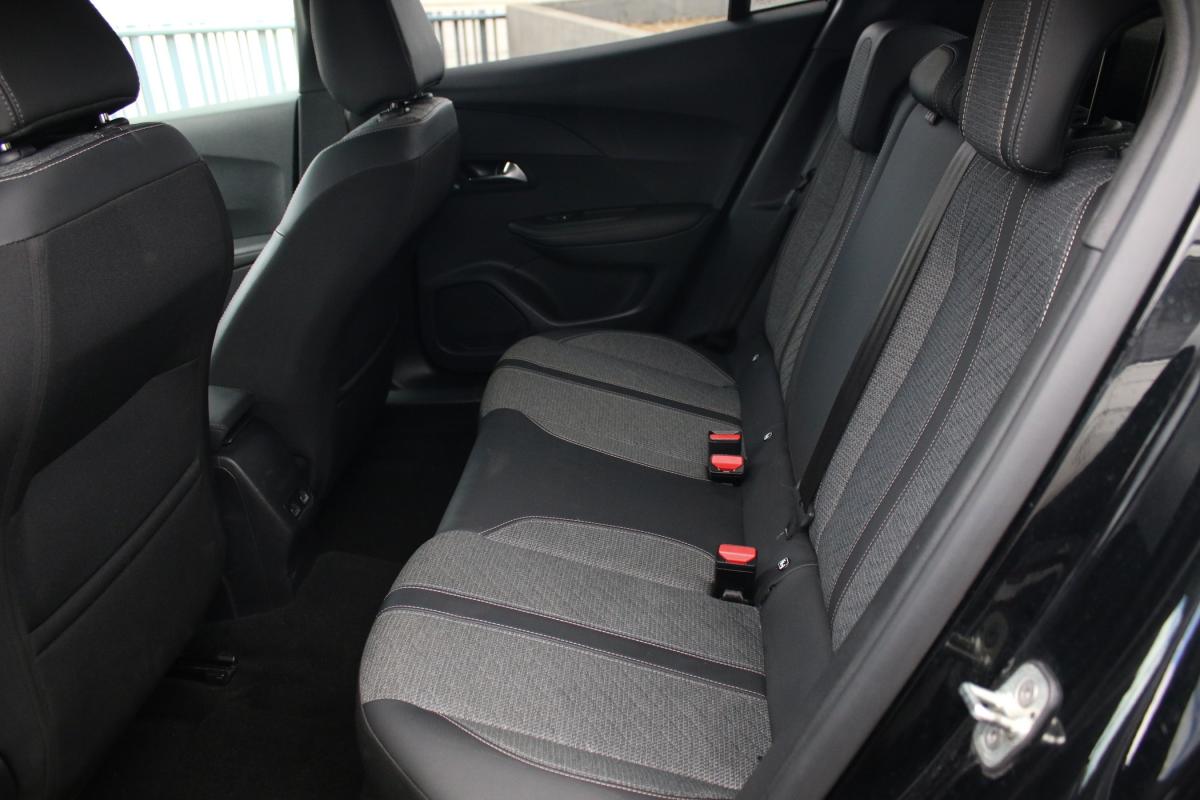 peugeot-2008-2024-gasolina-1199cc