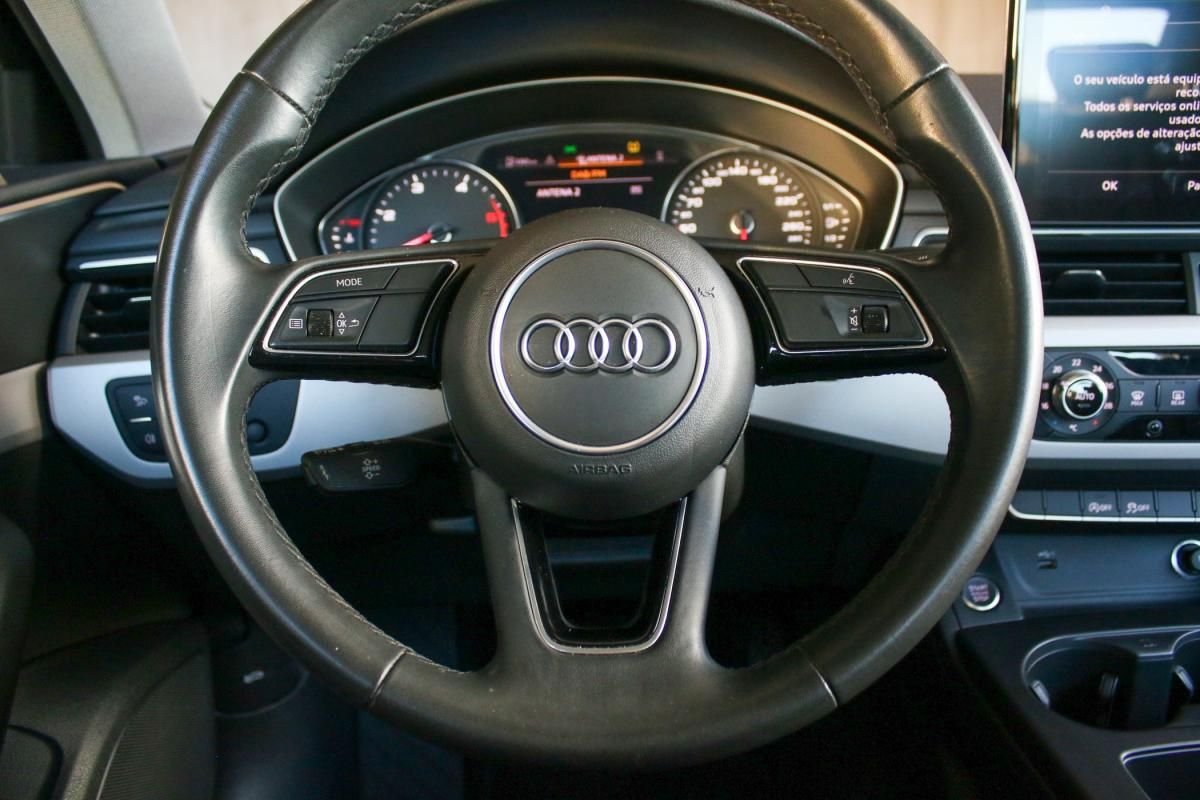 audi-a4-2022-diesel-1968cc