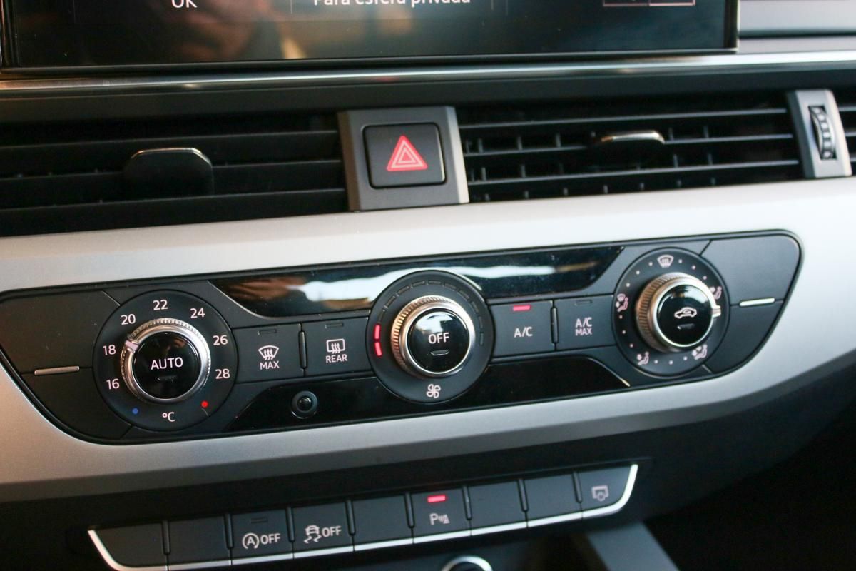 audi-a4-2022-diesel-1968cc