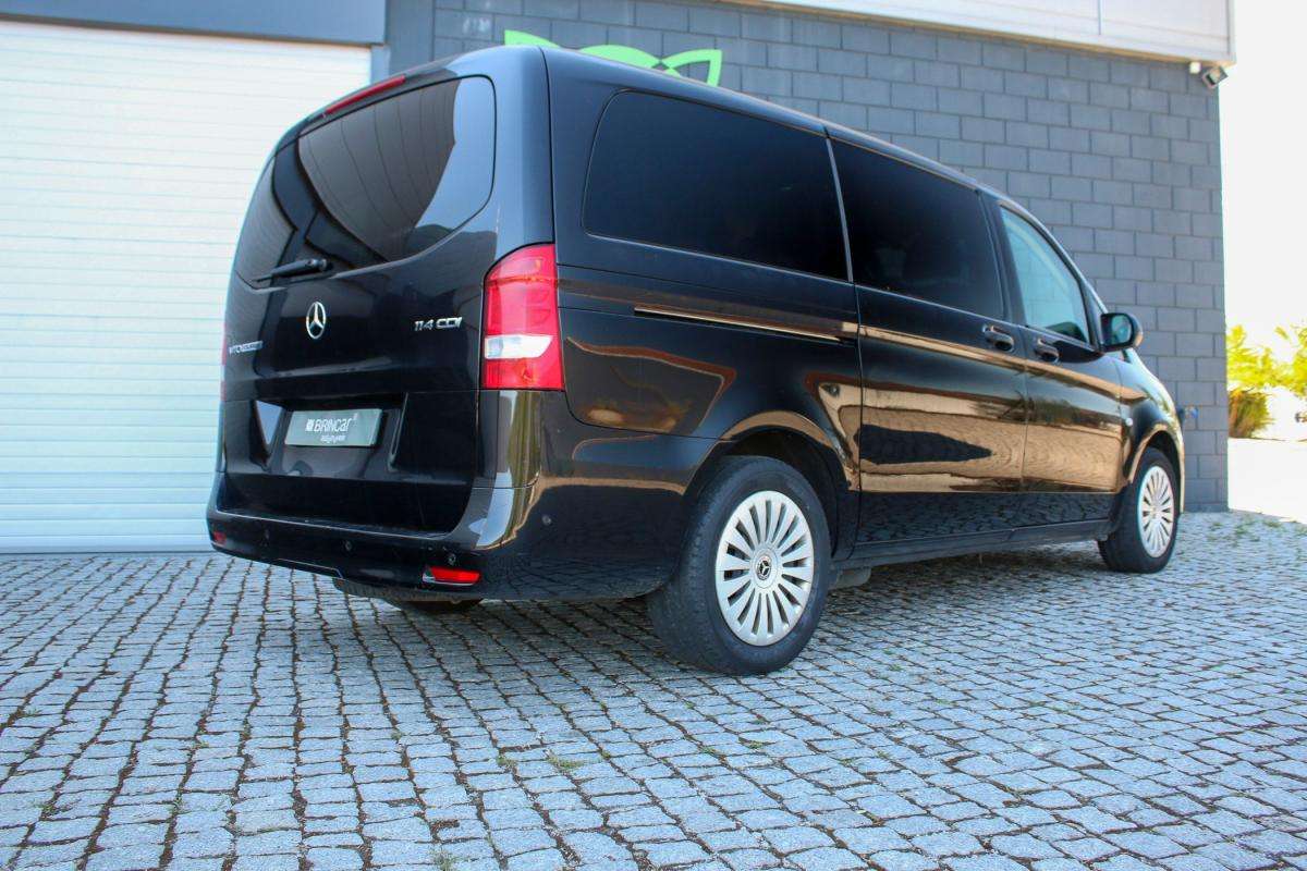 mercedes-benz-vito-2023-diesel-1950cc