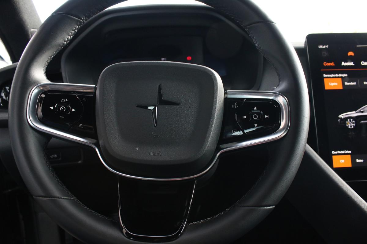 polestar-2-2023-eletrico-500cc