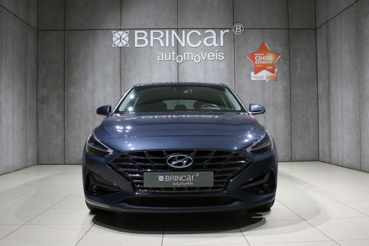 hyundai-i30-2023-gasolina-998cc