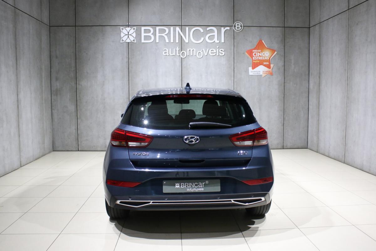 hyundai-i30-2023-gasolina-998cc