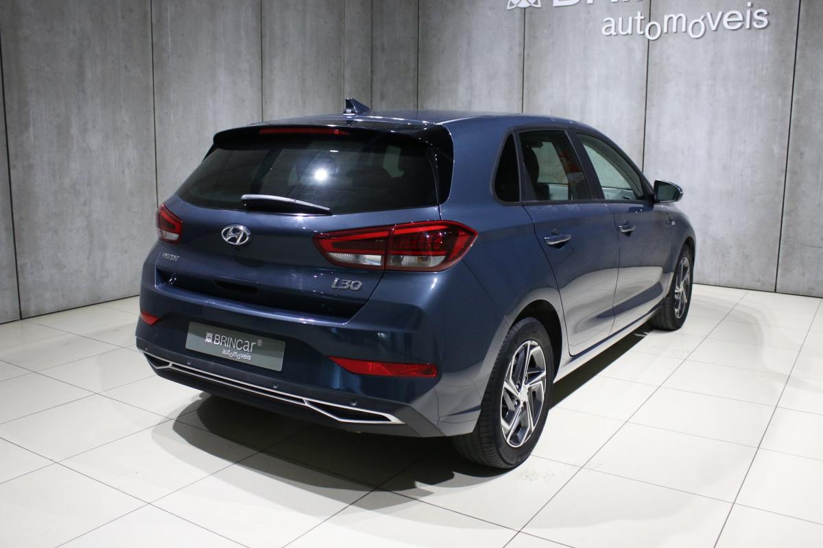 hyundai-i30-2023-gasolina-998cc