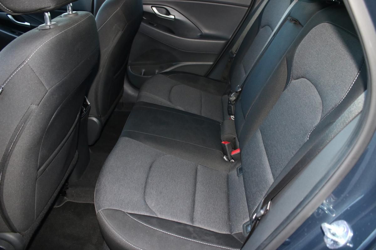 hyundai-i30-2023-gasolina-998cc