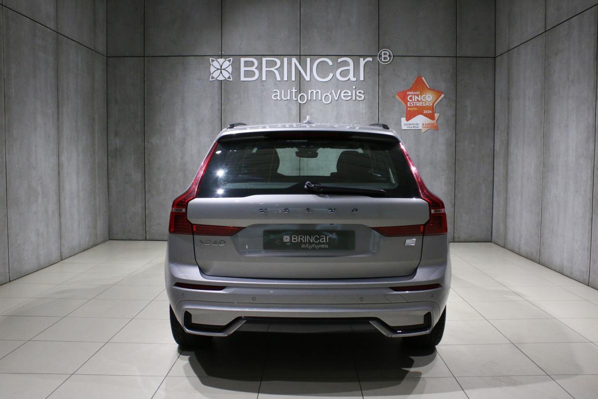 volvo-xc60-2023-hibrido-a-gasolina-1969cc