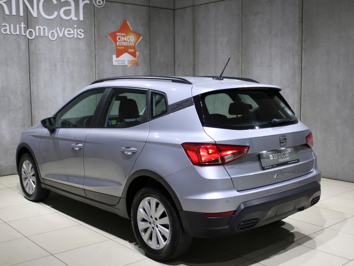 seat-arona-2023-gasolina-999cc