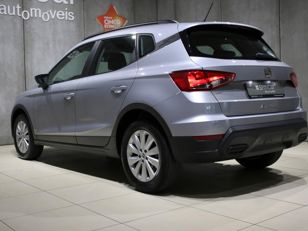 seat-arona-2023-gasolina-999cc