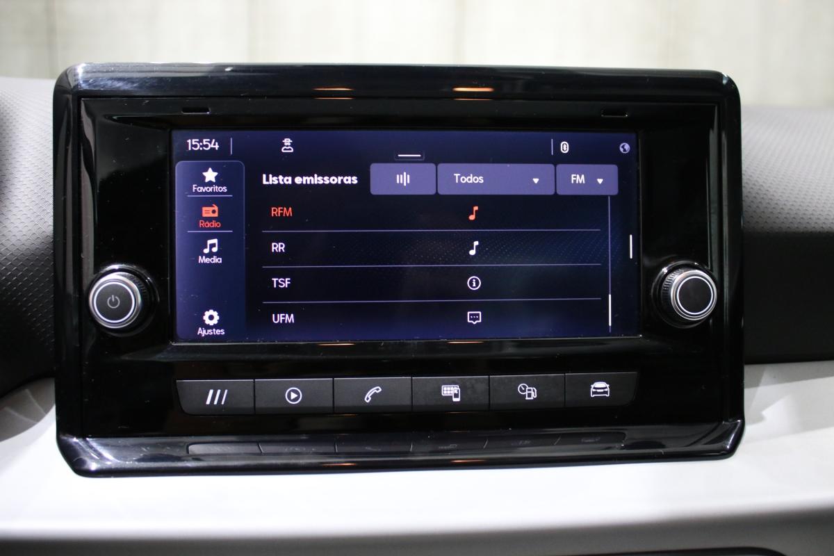 seat-arona-2023-gasolina-999cc