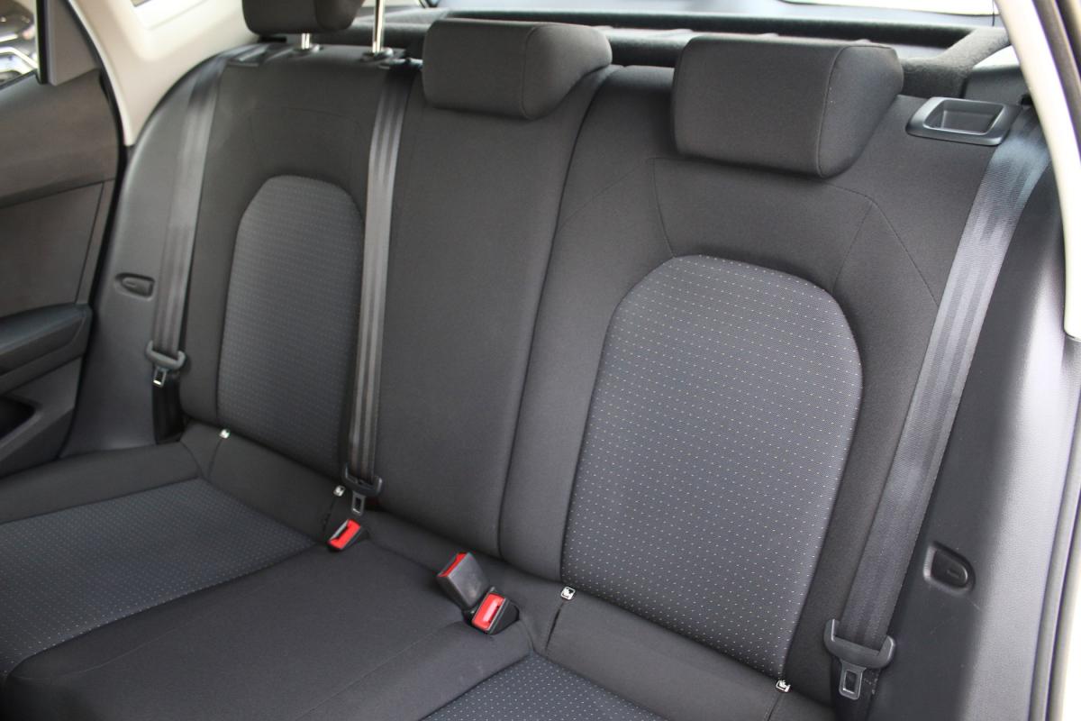 seat-arona-2023-gasolina-999cc