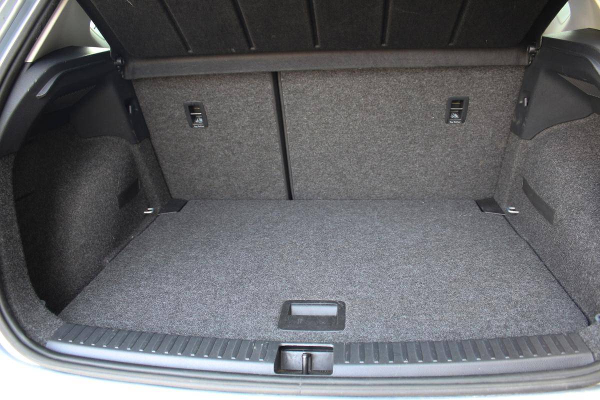 seat-arona-2023-gasolina-999cc