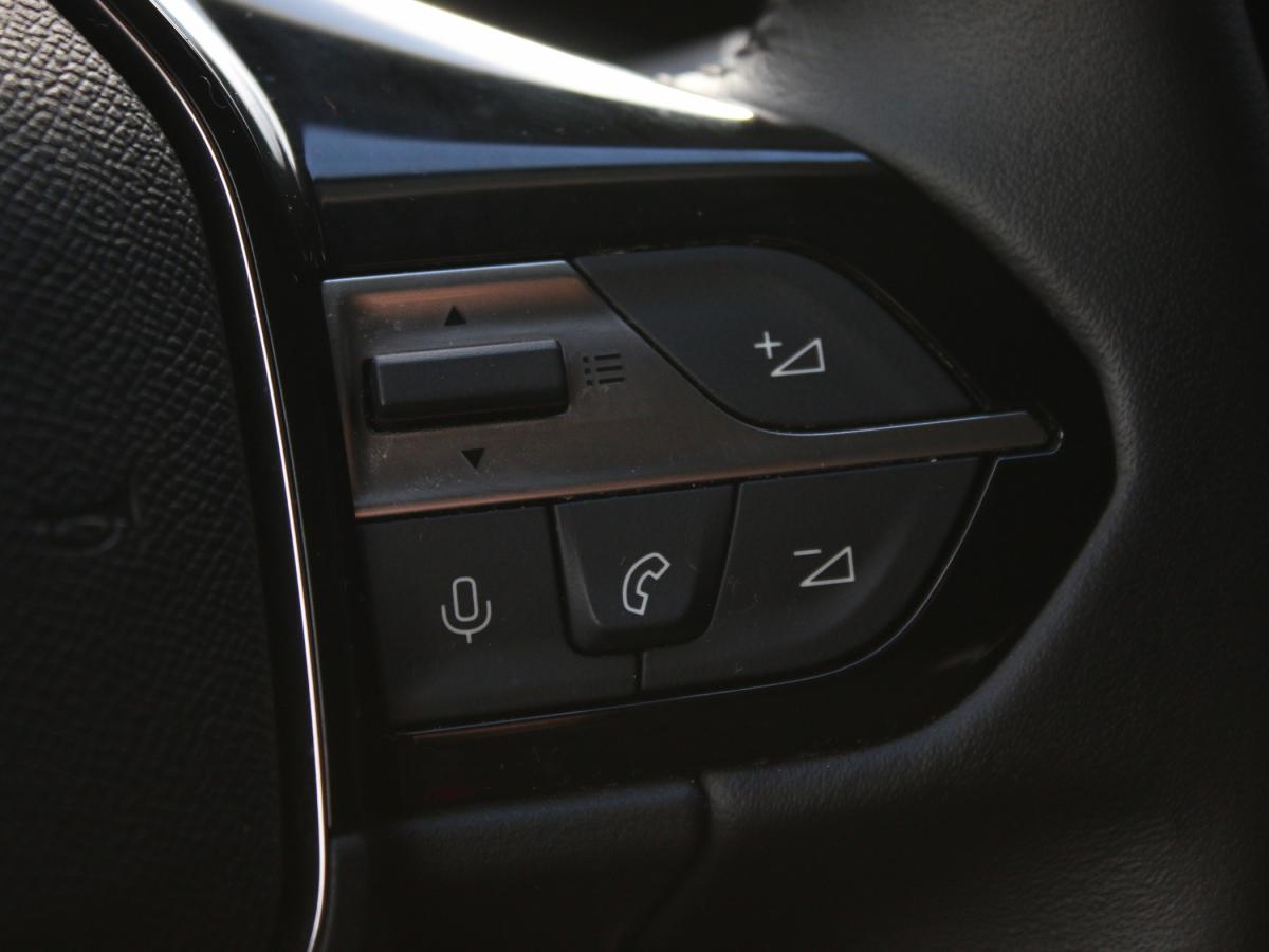 peugeot-308-2024-gasolina-1199cc