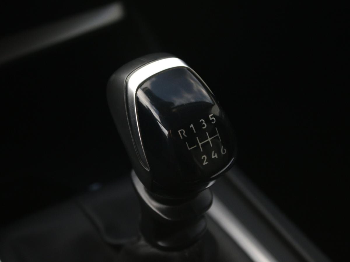 peugeot-308-2024-gasolina-1199cc