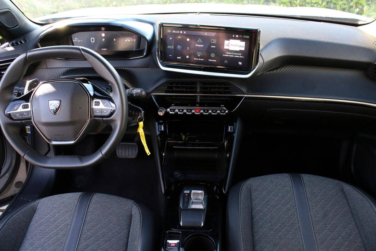 peugeot-2008-2024-gasolina-1199cc