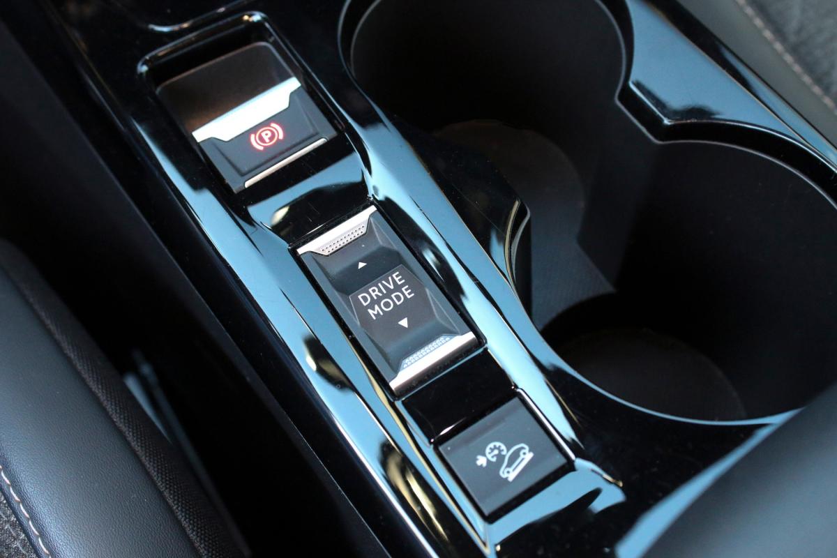 peugeot-2008-2024-gasolina-1199cc