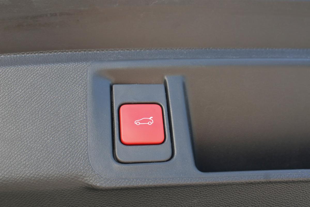 opel-astra-sport-tourer-2024-gasolina-1199cc