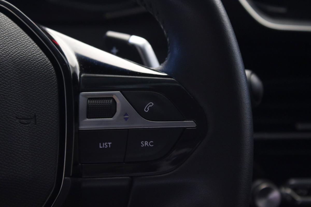 peugeot-208-2023-gasolina-1199cc
